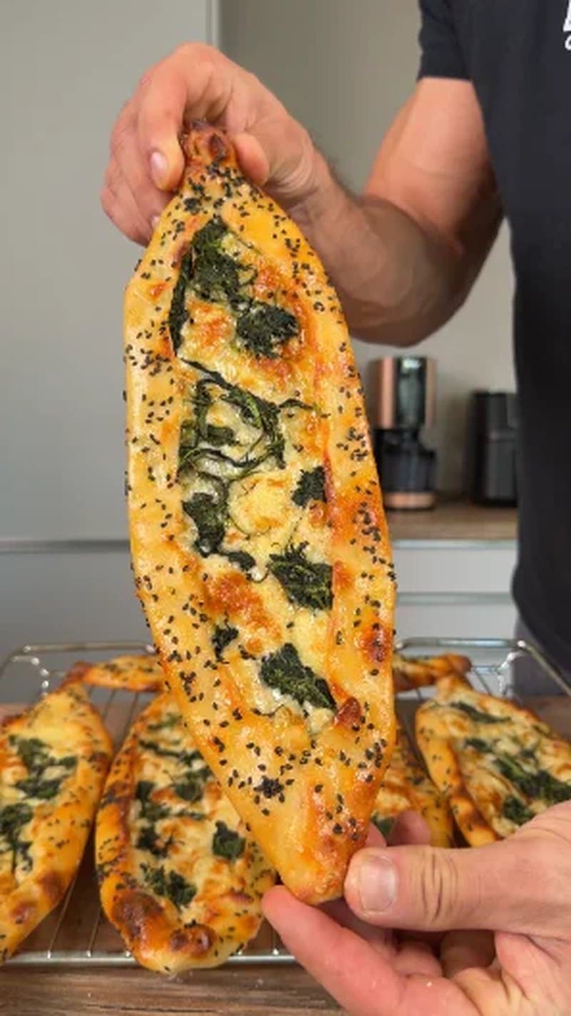 Spinat Pide
